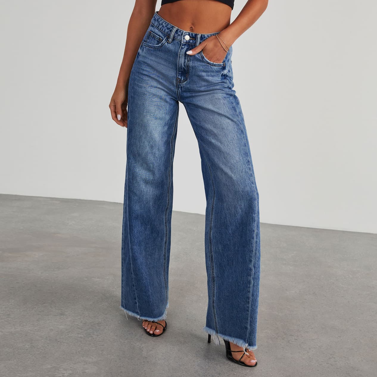 Conjunto pantalones anchos y blusa casual para mujer
