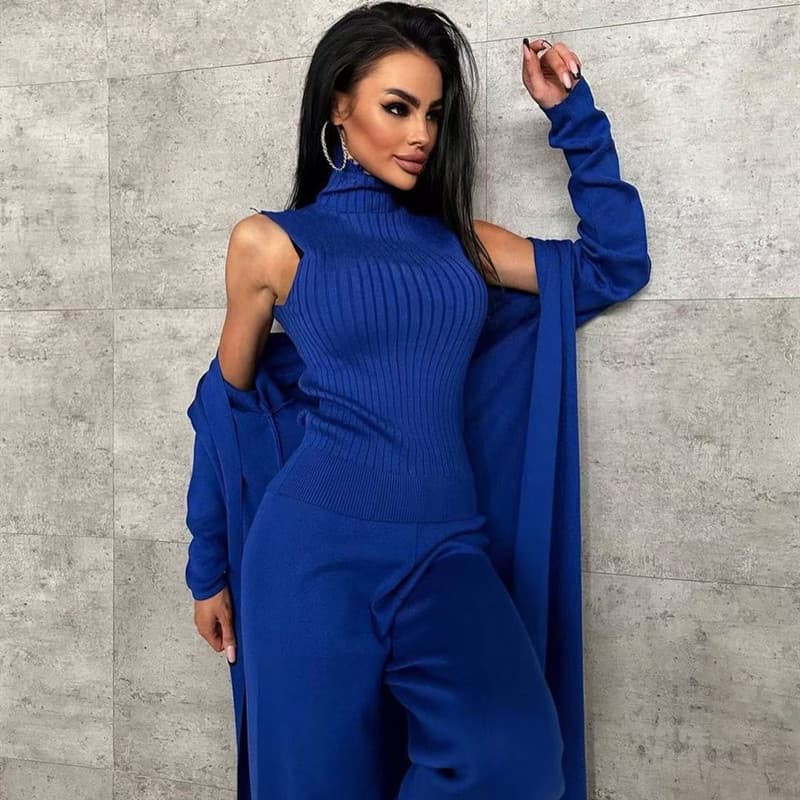 Conjunto tejido de tres piezas para mujer