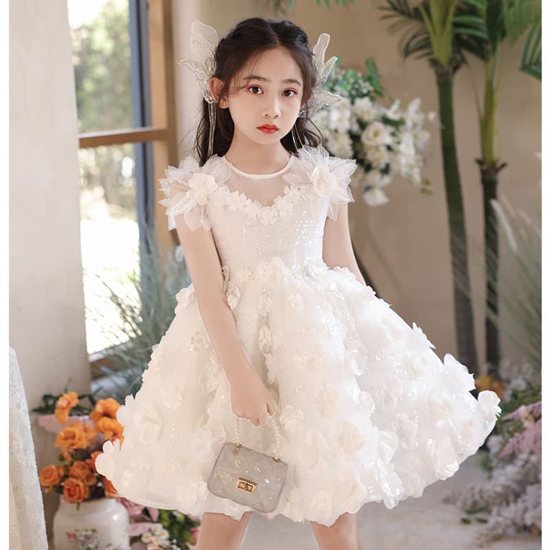 Vestido blanco infantil estilo princesa