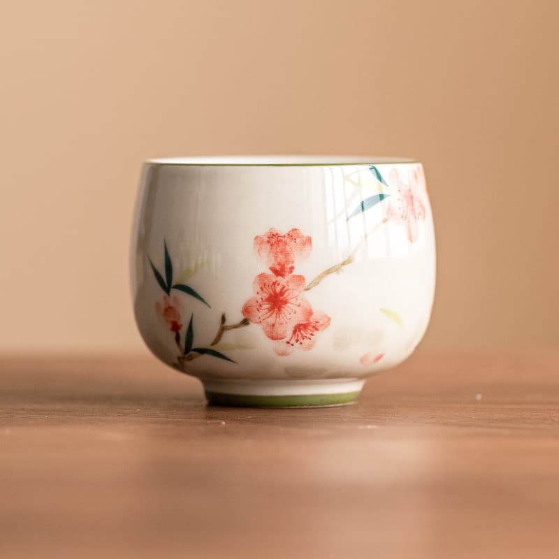 Taza maestra cerámica con flor de melocotón pintada a mano