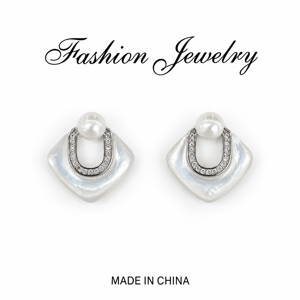 Aretes de perla con engaste de diamante en U
