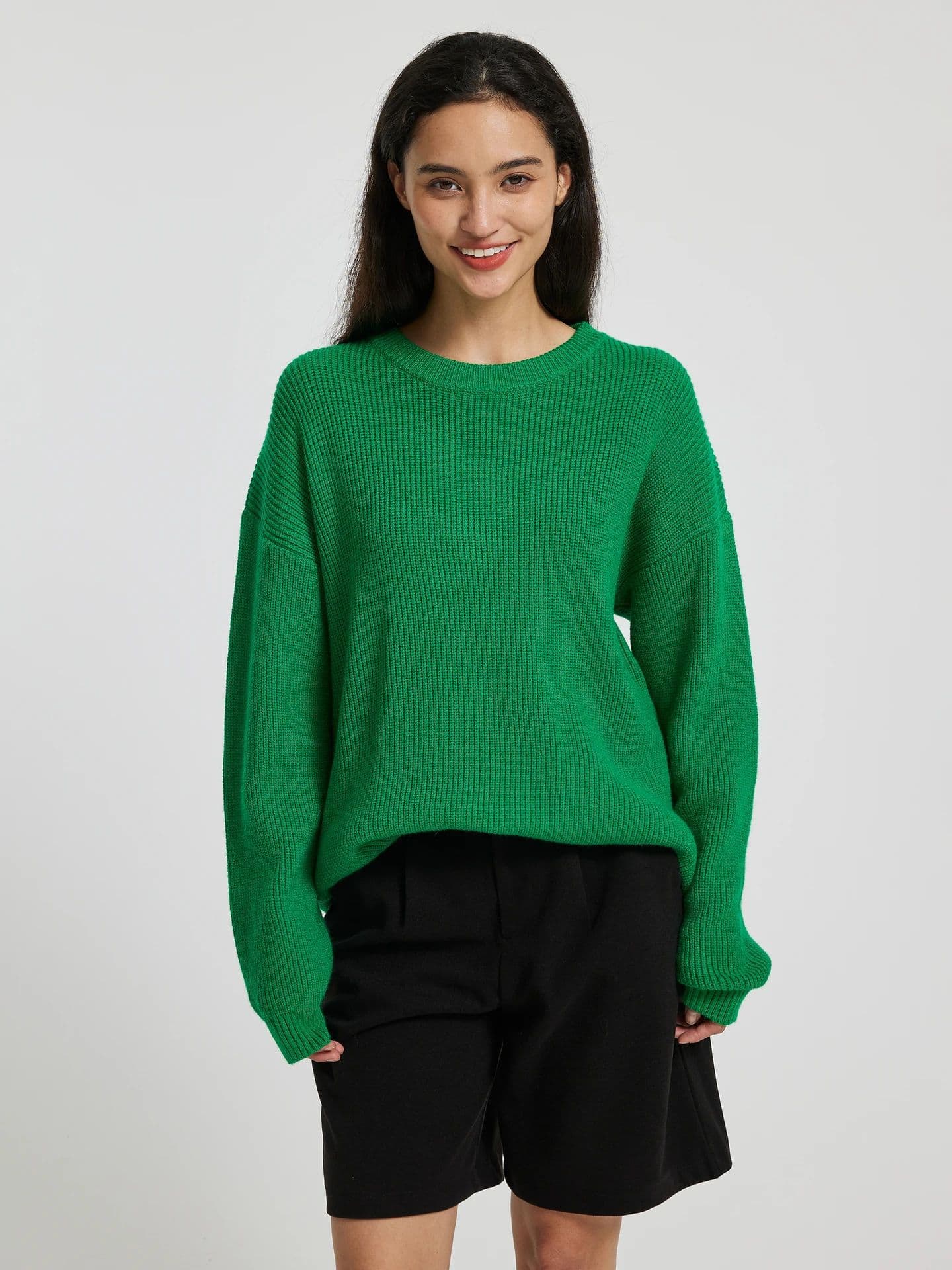 Suéter tipo pullover cuello redondo suelto y desenfadado