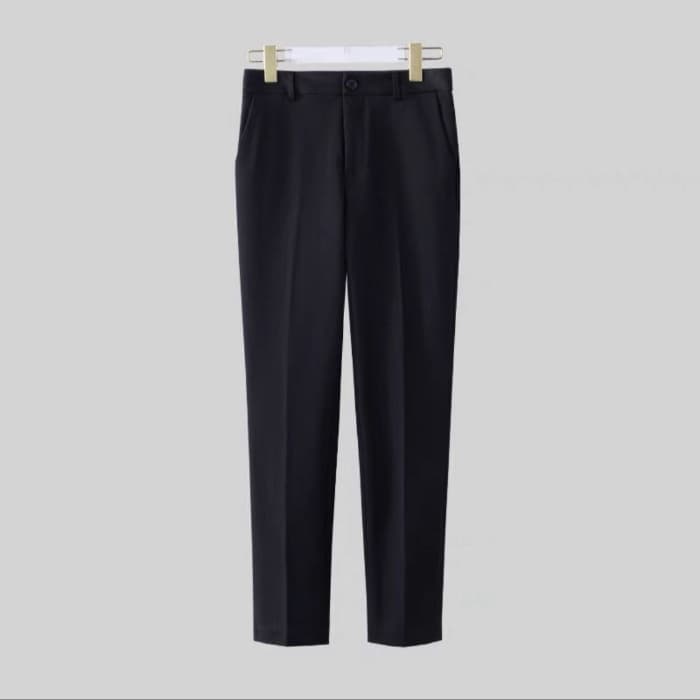 Traje de negocios para mujer con pantalón y blazer