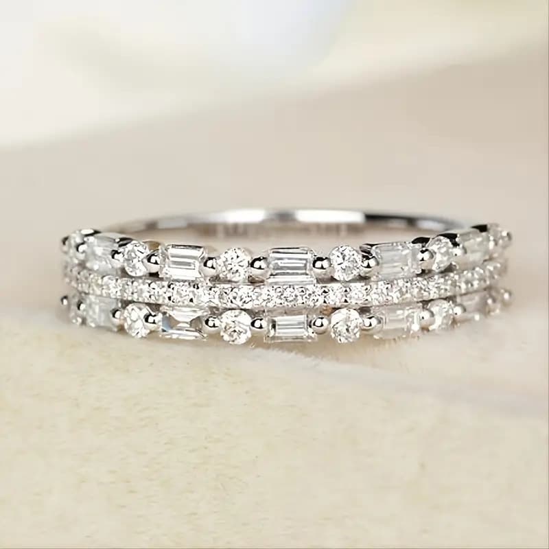 Anillo multicapa de cobre con circones para mujer