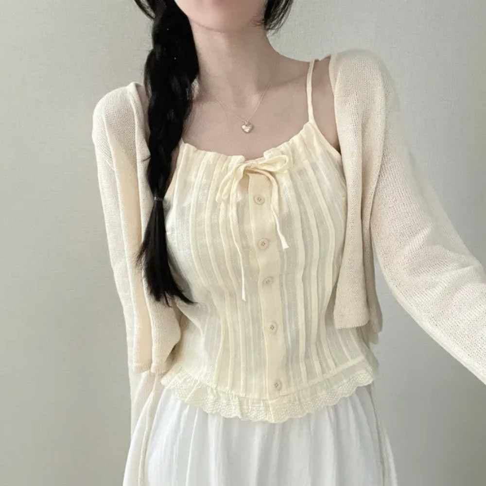 Blusa francesa corta algodón con encaje