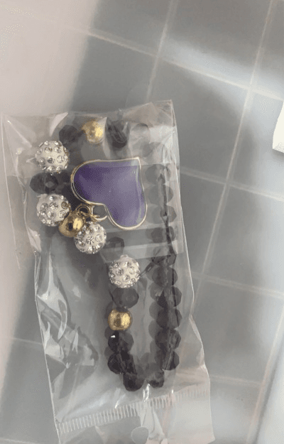 Pulsera elástica de cristal con diseño de corazón