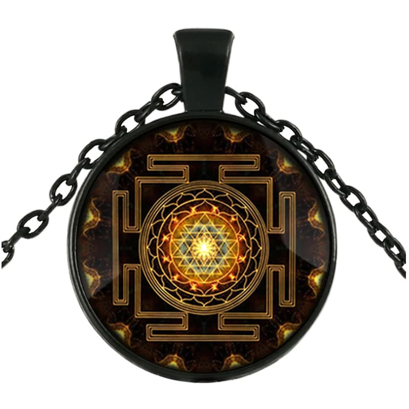 Collar con colgante yantra de gema