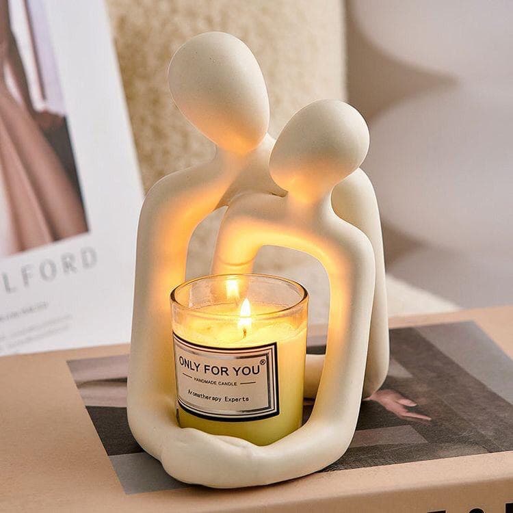 Estatua de pareja en resina diseño moderno