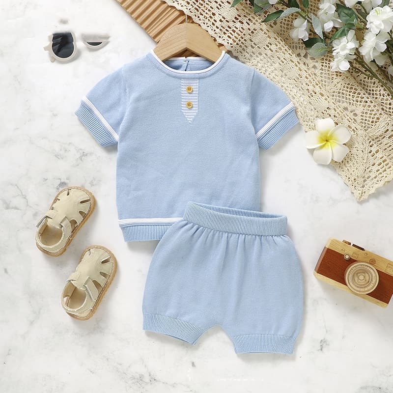 Conjunto de camiseta y pantalones cortos para bebé