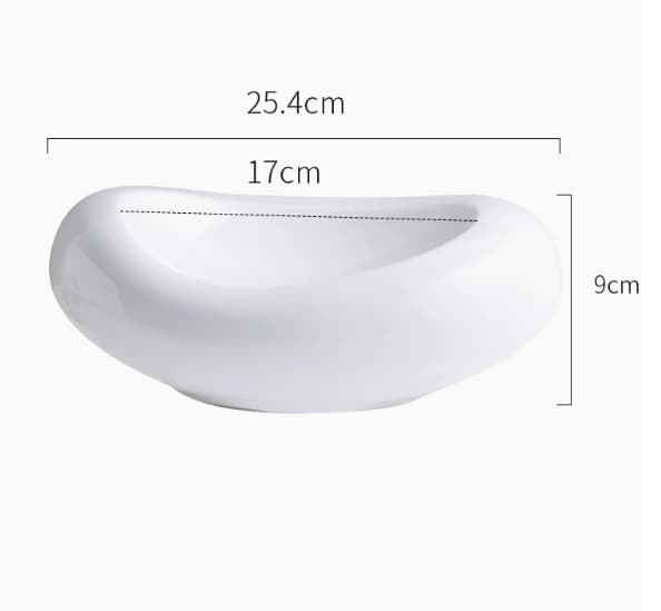 Plato de cerámica porcelana blanca con forma irregular