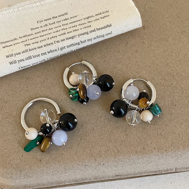 Juego de aretes y anillo de piedra natural