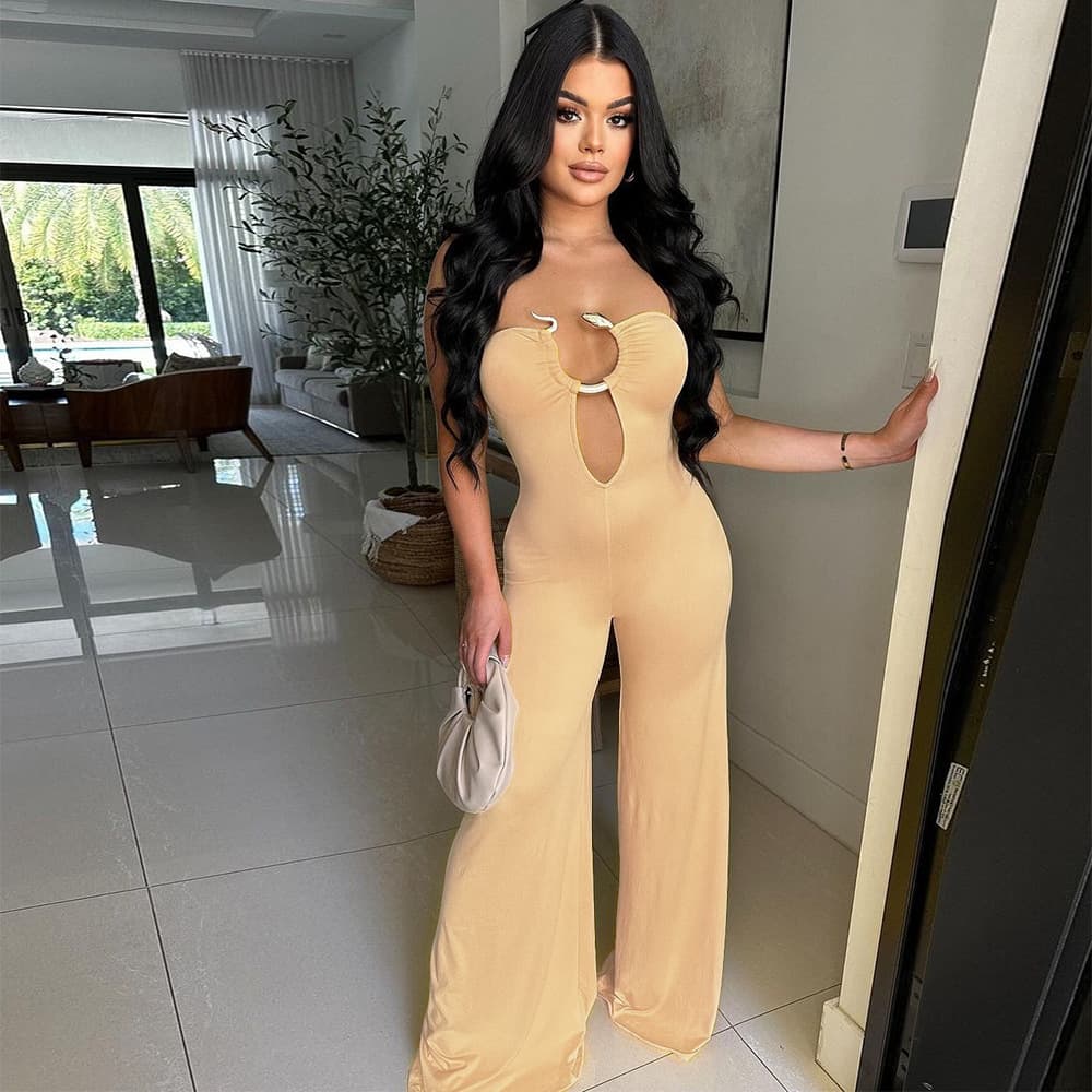 Jumpsuit sin mangas con detalles metálicos decorativos