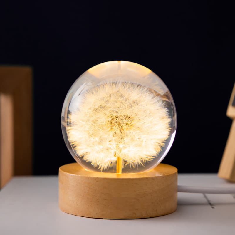 Lámpara de noche de cristal con flor y base de madera