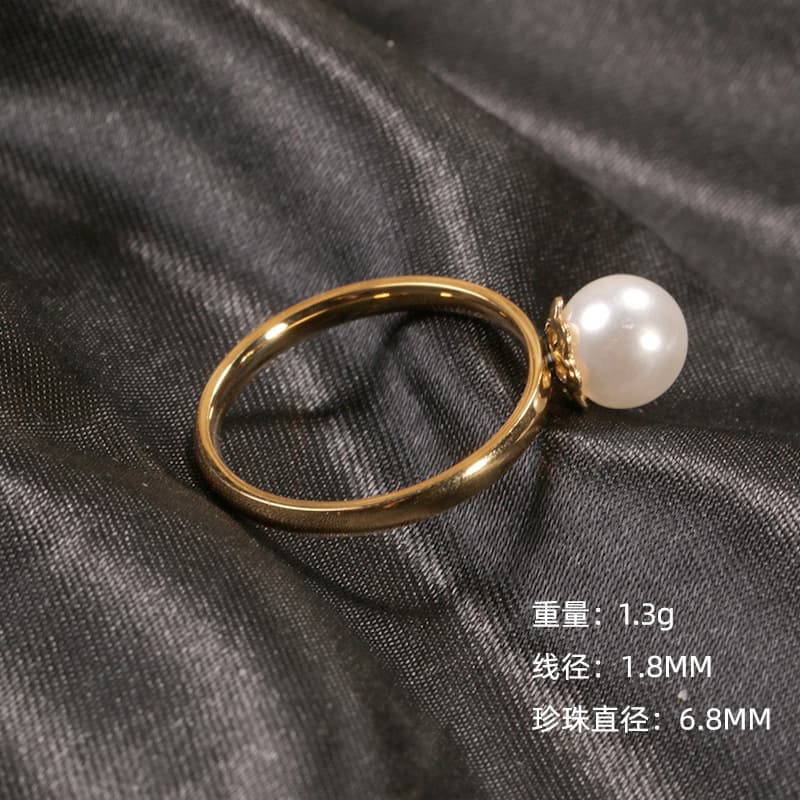 Anillo de perla enchapado en oro