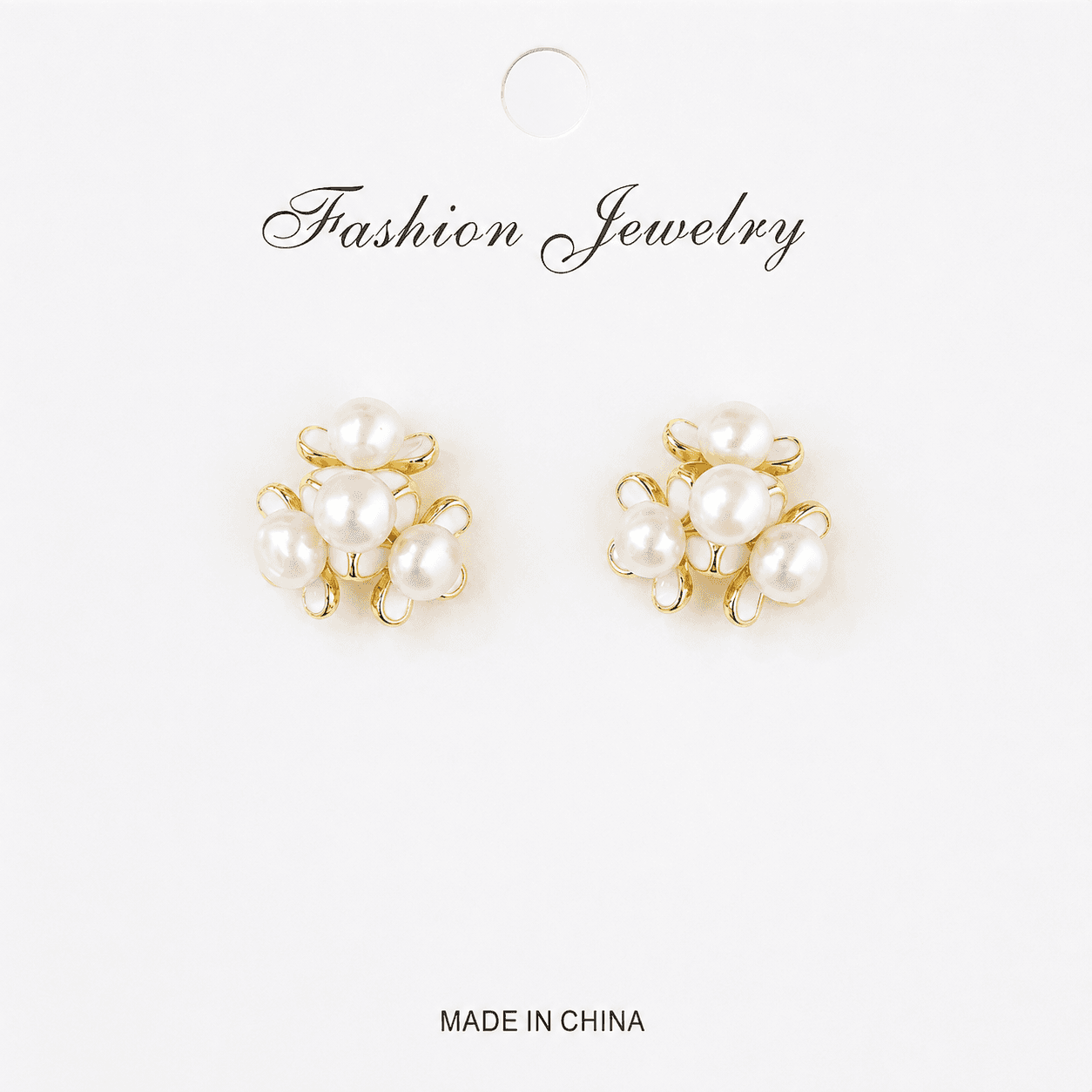 Aretes de perla con marco floral dorado