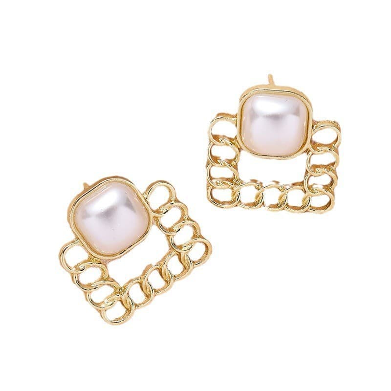 Aretes cuadrados vintage con detalles de cadena