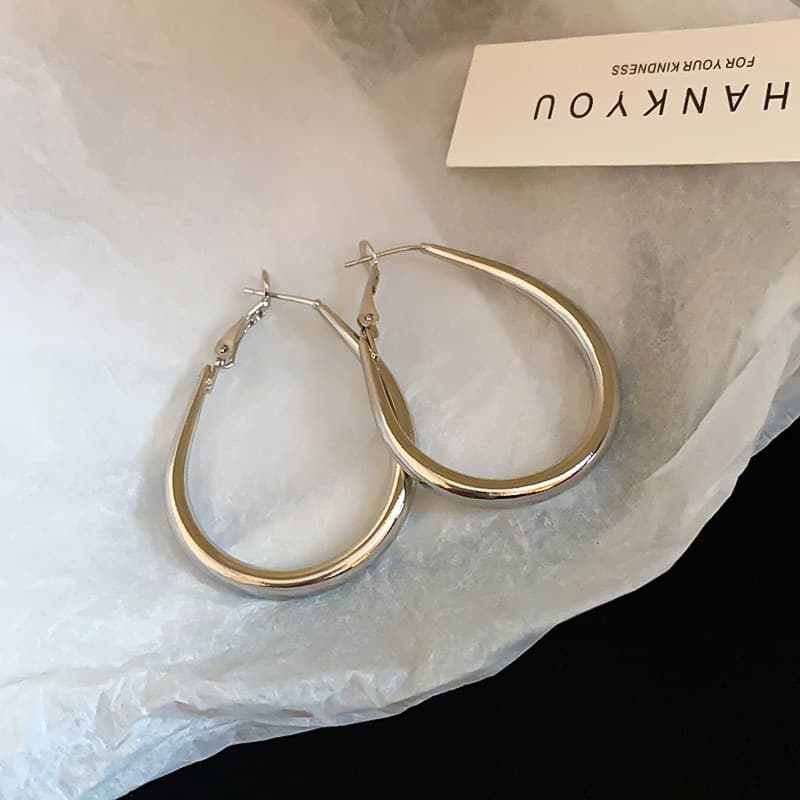 Pendientes de aro minimalista de plata