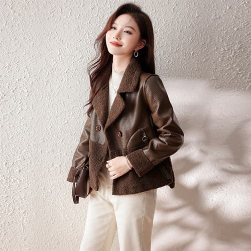 Chaqueta de cuero suelta talla grande para mujer