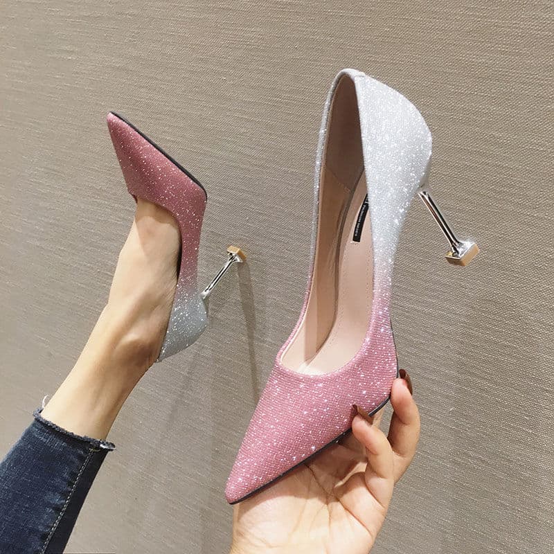 Tacones stiletto francés con punta afilada y degradado