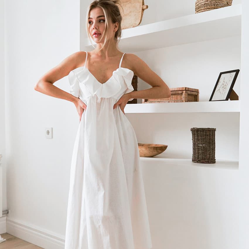 Camisón de algodón suave blanco de largo medio