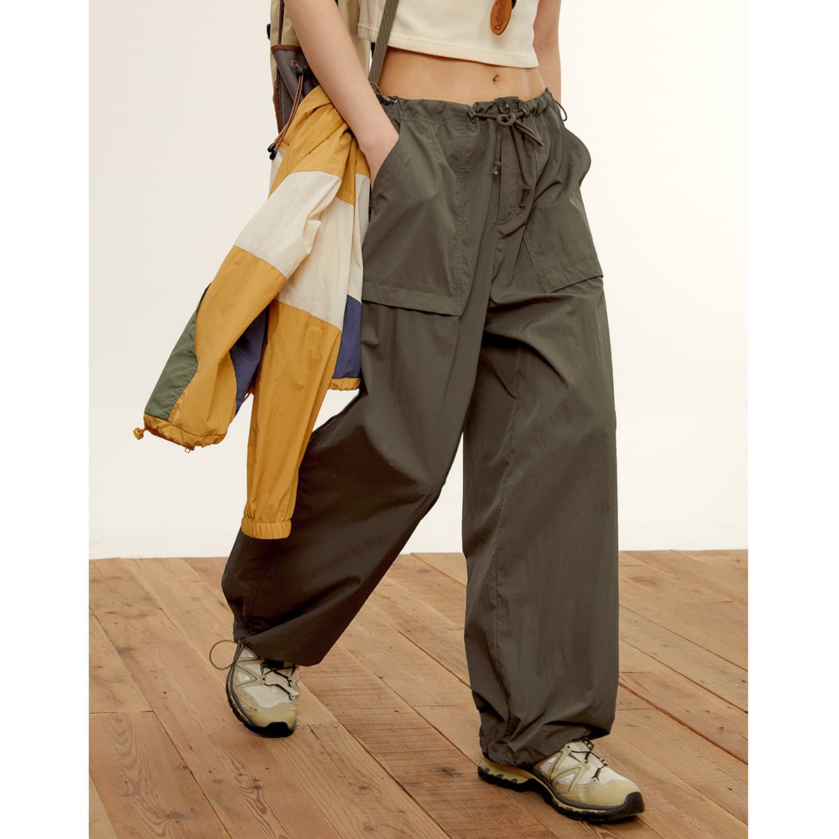 Pantalones rectos cintura baja con bolsillos para mujer