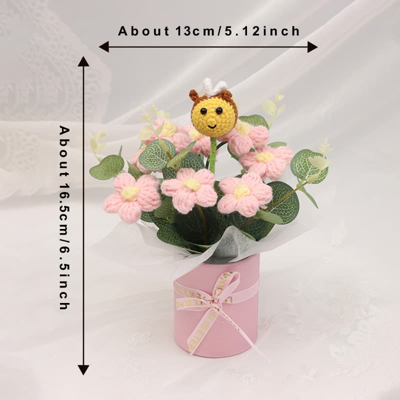 Ramo de flores tejidas a mano con abejitas y flores de colores