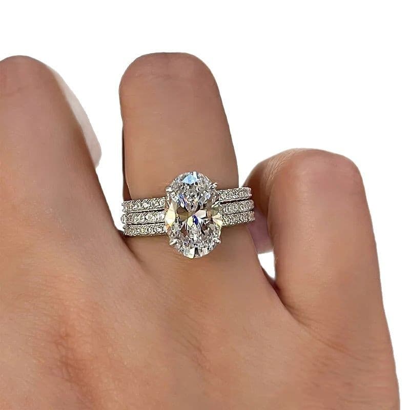 Anillo de diamante triple capa estilo clásico