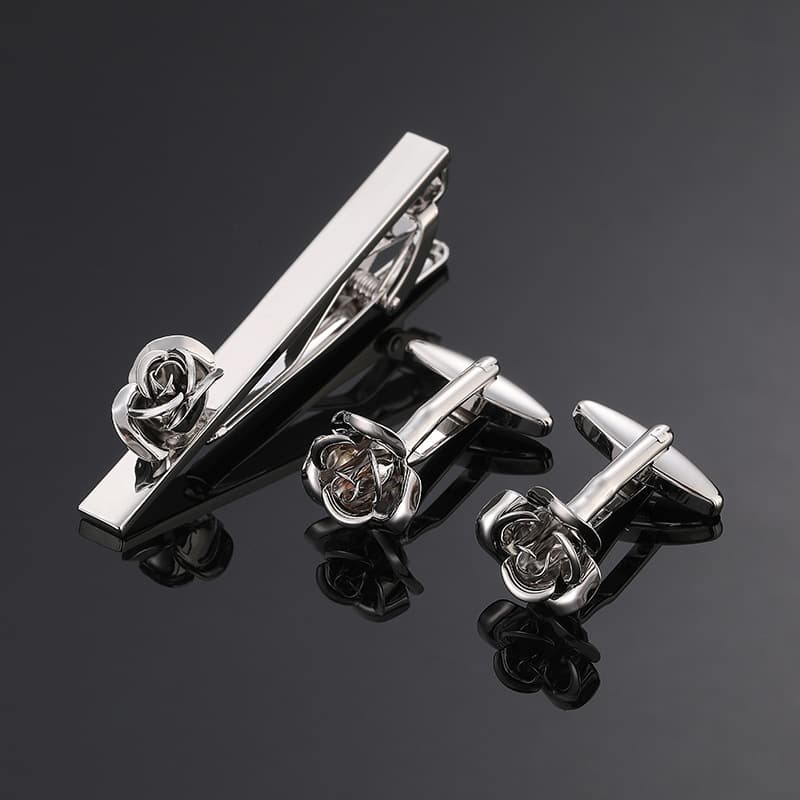 Juego de gemelos y clips para corbata con patrón floral chapado