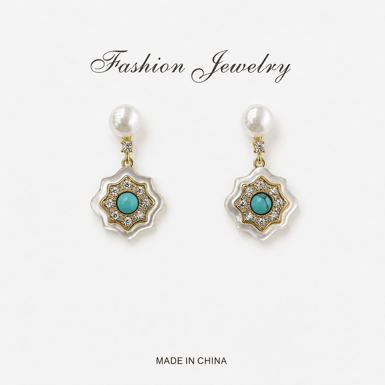 Aretes de perla con zirconia en estilo vintage
