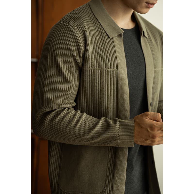 Cardigan tejido con solapa ajustado para joven
