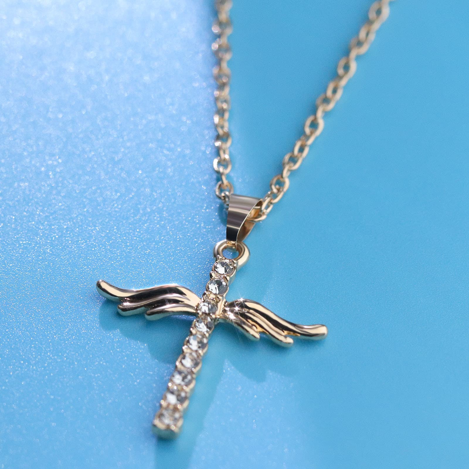 Collar colgante cruz con alas de ángel cadena acero