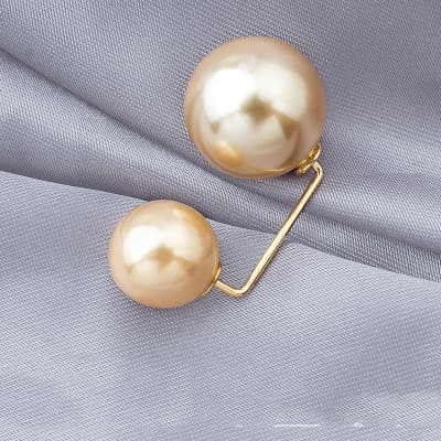 Broche con perla para falda y cintura