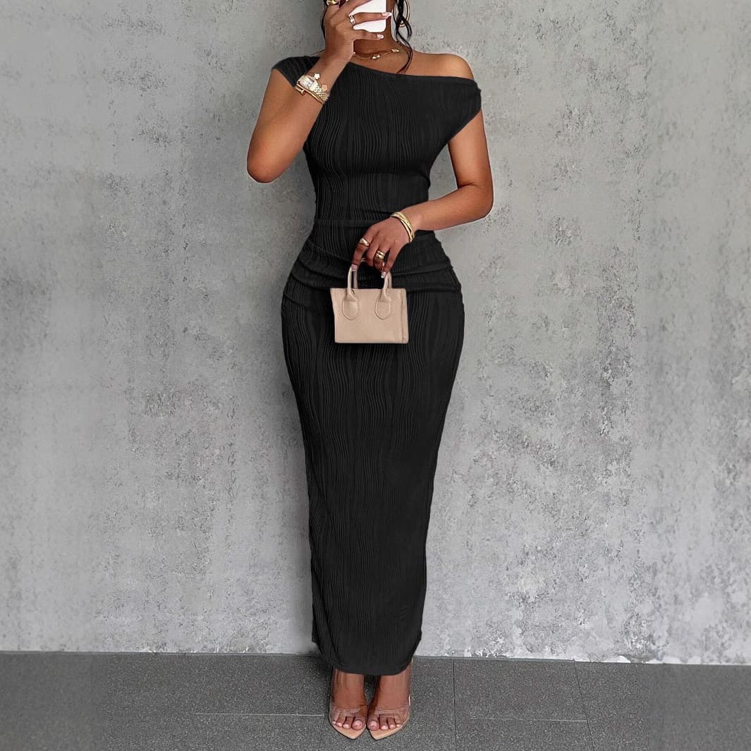 Vestido de moda hombro descubierto con patrón ondulado