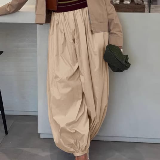 Pantalones harem de cintura alta con ajuste en tobillos
