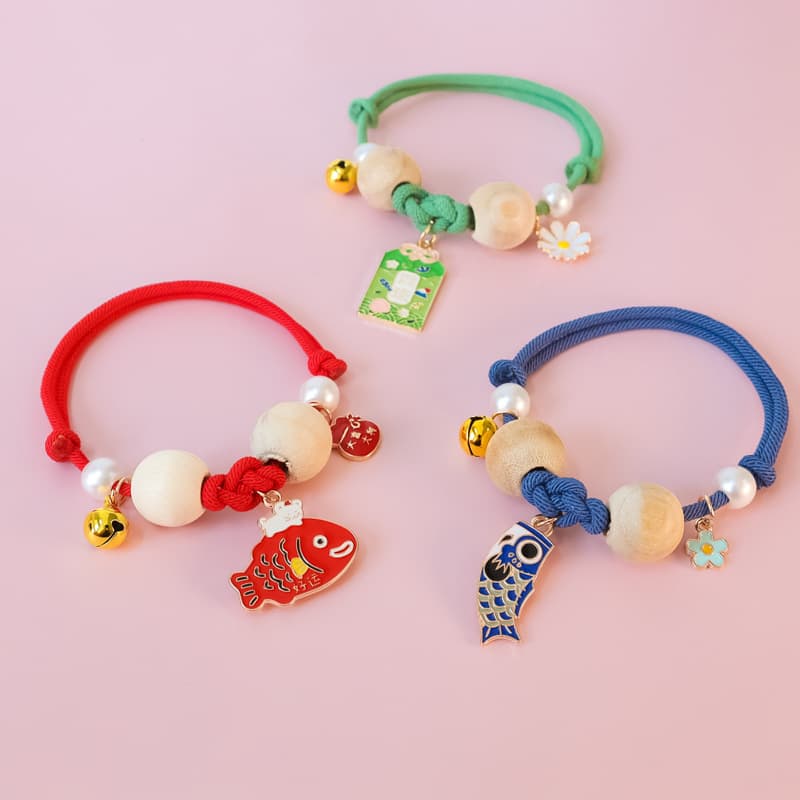 Collar para gato con amuleto de fortuna