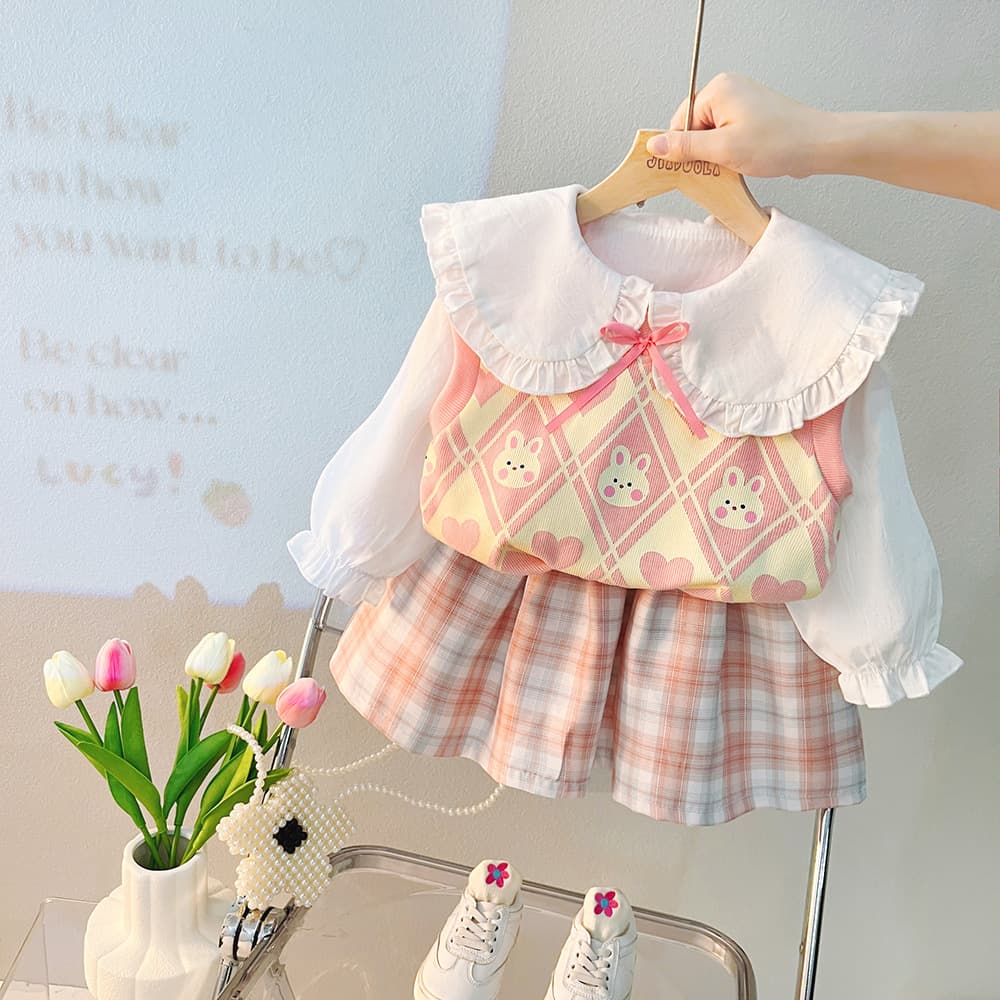 Conjunto escolar de 3 piezas con chaleco y falda