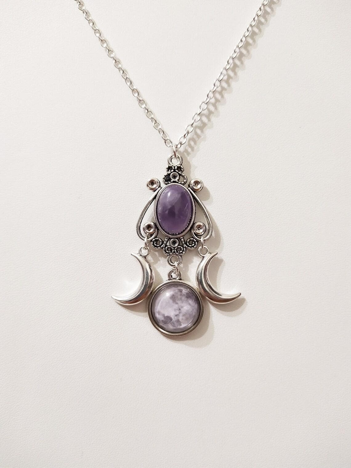 Collar diosa triple luna con amatista