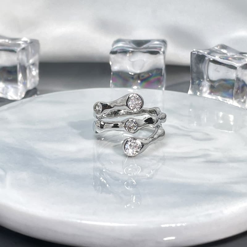 Anillo versátil simple para mujer