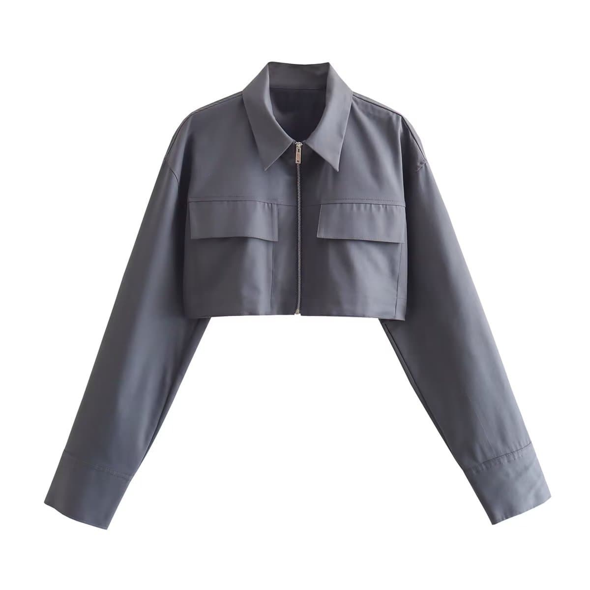 Camisa corta con solapas y bolsillos
