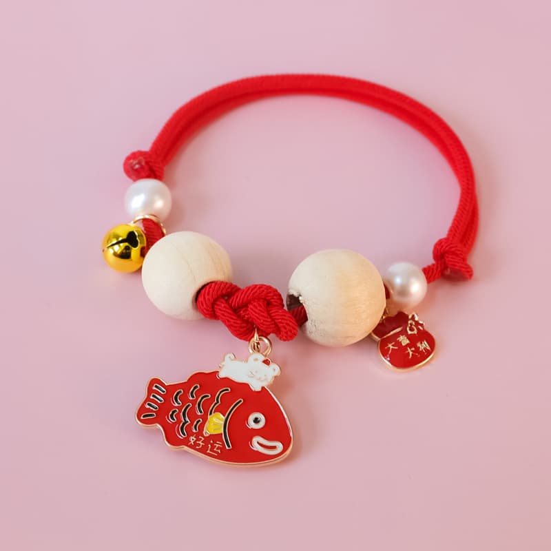 Collar para gato con amuleto de fortuna