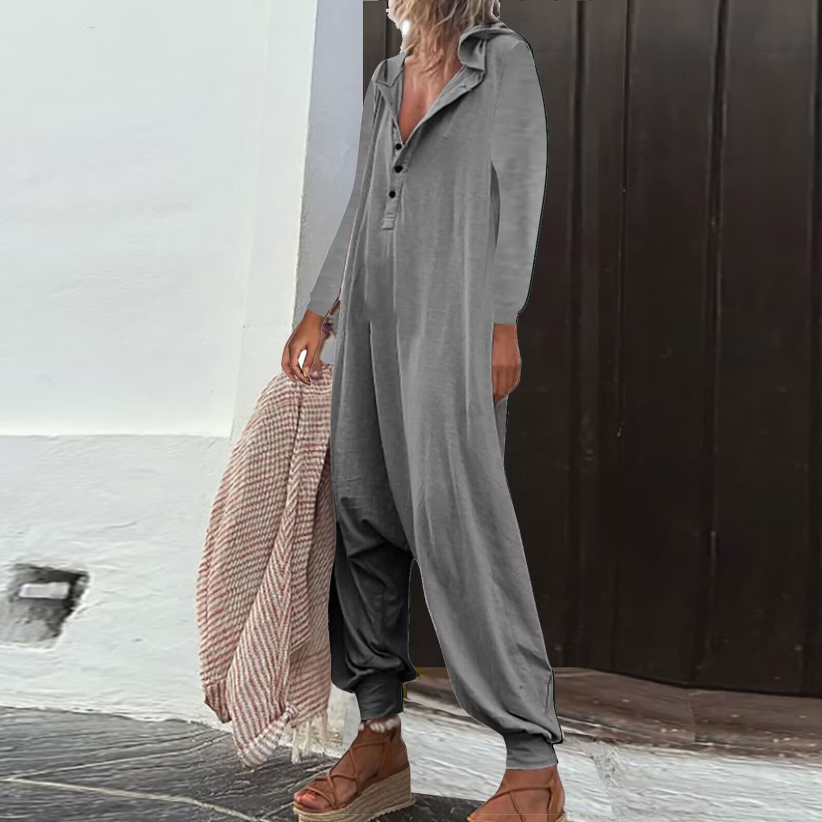 Pantalón baggy con capucha y bolsillos laterales