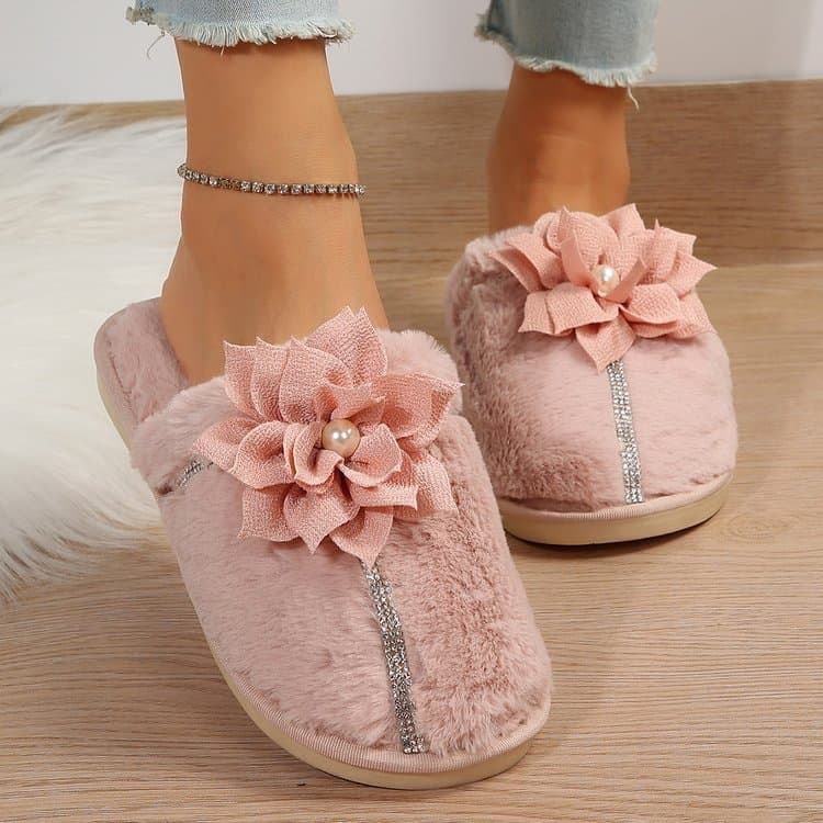 Pantuflas de ante con detalles florales