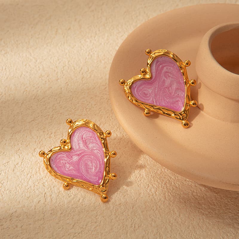 Pendientes de corazón en acero inoxidable estilo retro