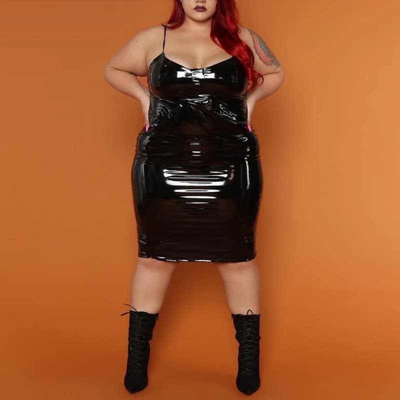 Vestido sin mangas de cuero sintético talla grande