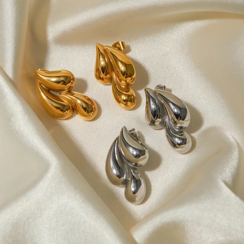 Aretes gotas dobles dorados estilo vintage minimalista