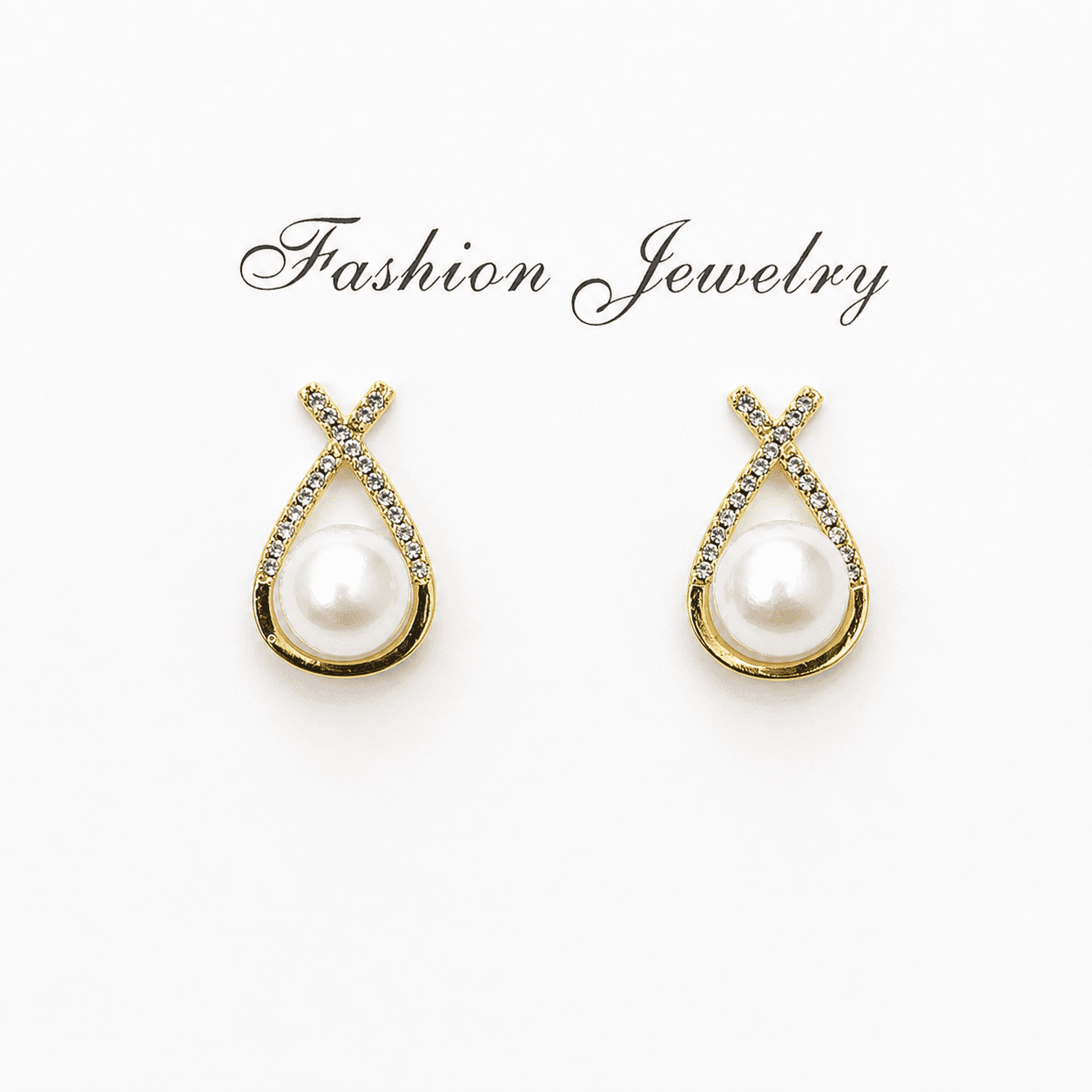 Aretes de perlas teardrop con diamantes