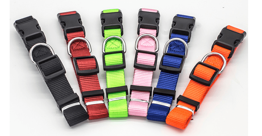 Collar ajustable de nylon suave para mascotas