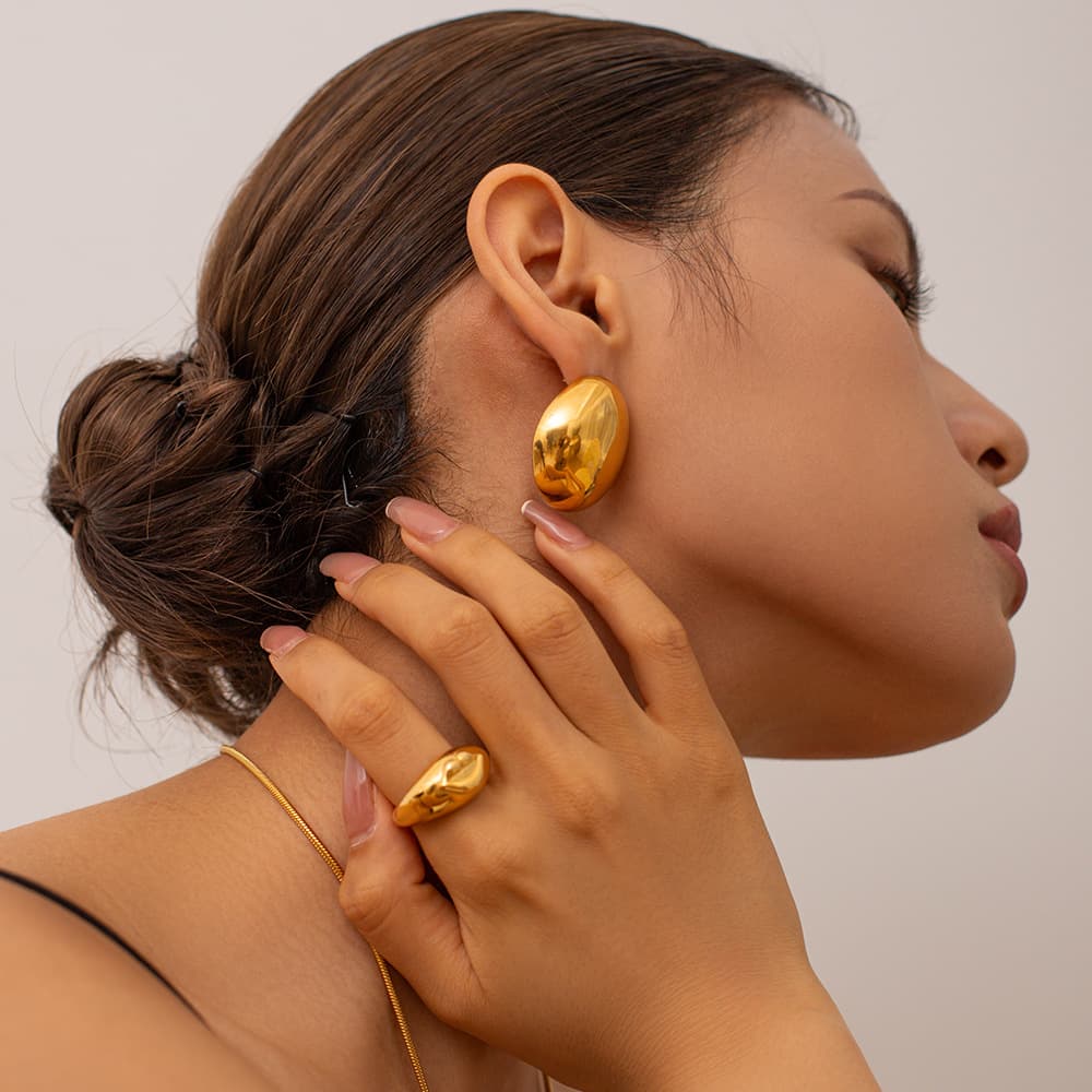 Aretes redondos de acero inoxidable, acabado 18K brillante