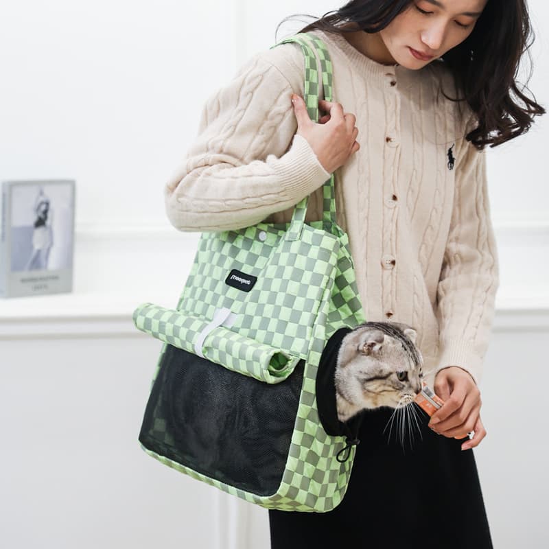 Bolsa transportadora suave para gatos portátil y compacta