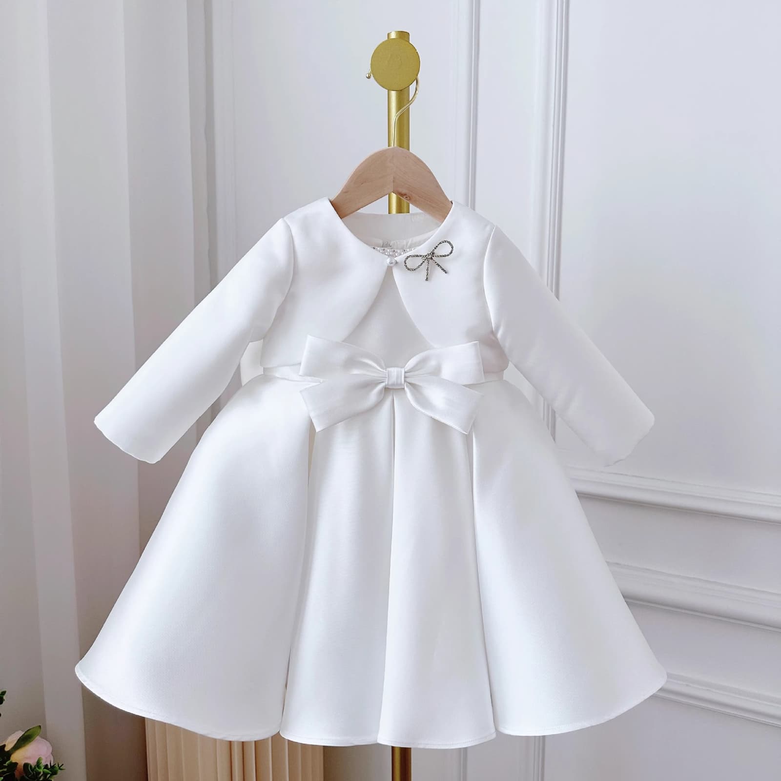 Conjunto dos piezas coreano blanco tipo princesa para bebé